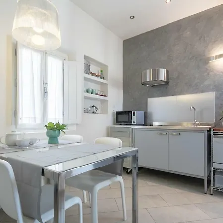 Apartment Serragli Modern Florence